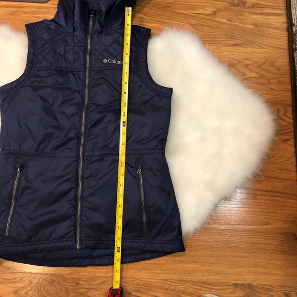 Columbia Vest - Picture 8 of 8